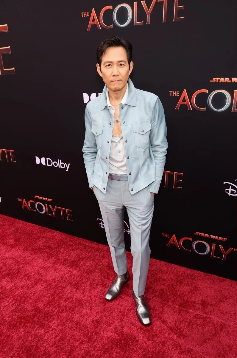 "星战"系列新作《星球大战:侍者》迎来首映礼,主演李政宰亮相