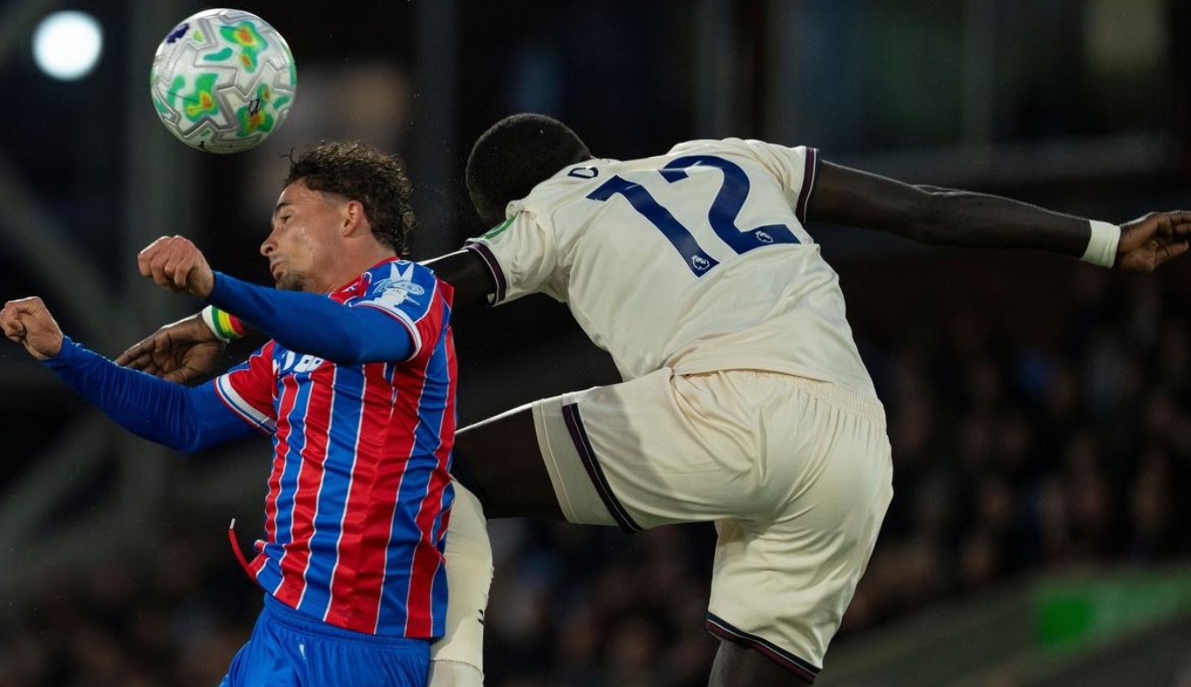 足壇一夜動態：吉達國民挺進亞冠決賽，水晶宮掉鏈子，佛羅倫薩丟分，亞馬爾獲大獎 - 