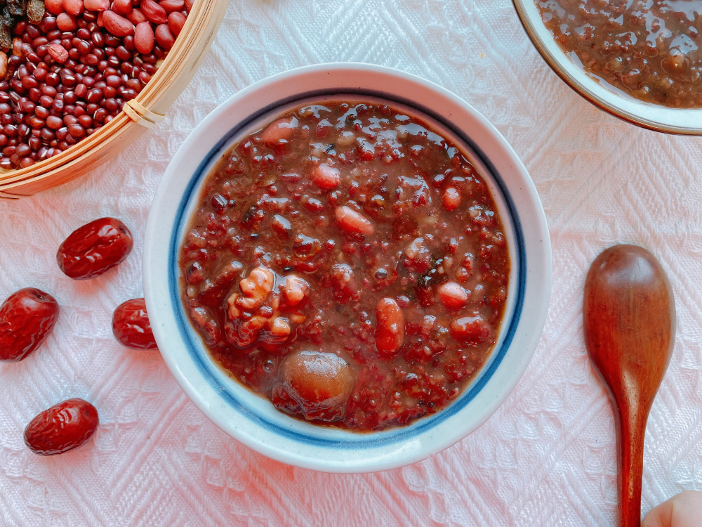 明天腊八节,10种食材教你煮腊八粥,省时做法软糯粘稠,暖心暖胃