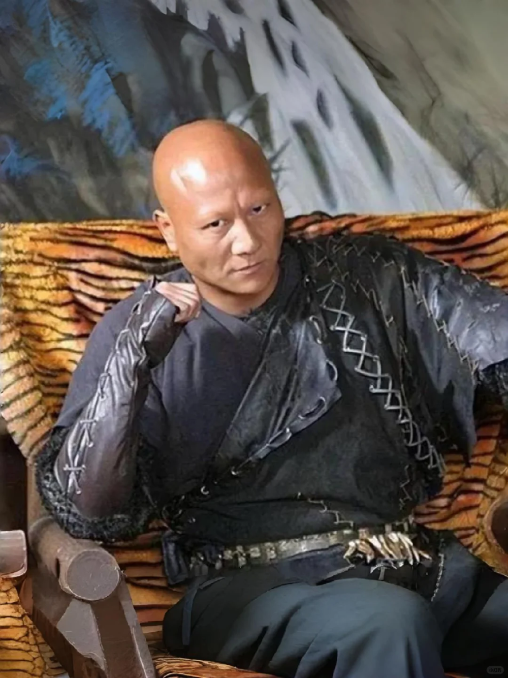 戏里大坏蛋,生活中连吵架都不会,去世6年后,他的女儿成了骄傲