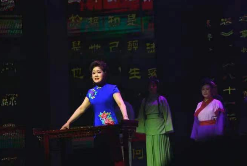 究竟是谁在"拯救"相声和曲艺?