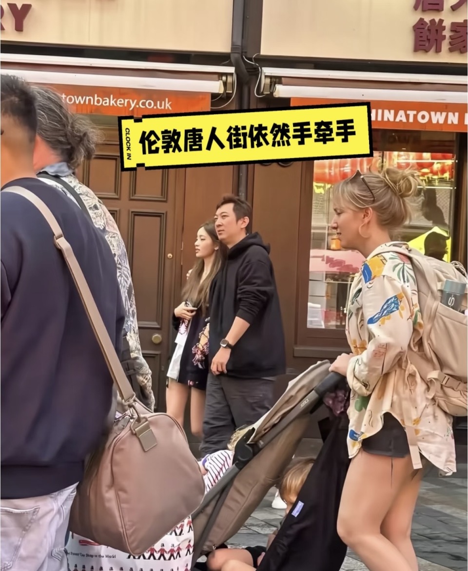 王思聪对懒懒是真爱，二人穿情侣装秀恩爱