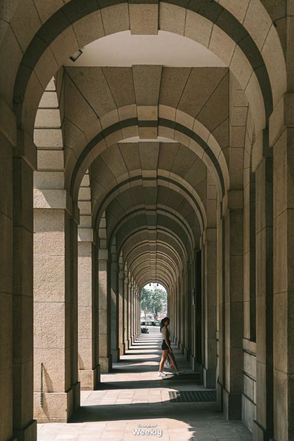 深港异地婚姻,一本难念的经:被称"捞女",熬成"周末夫妻"_腾讯新闻