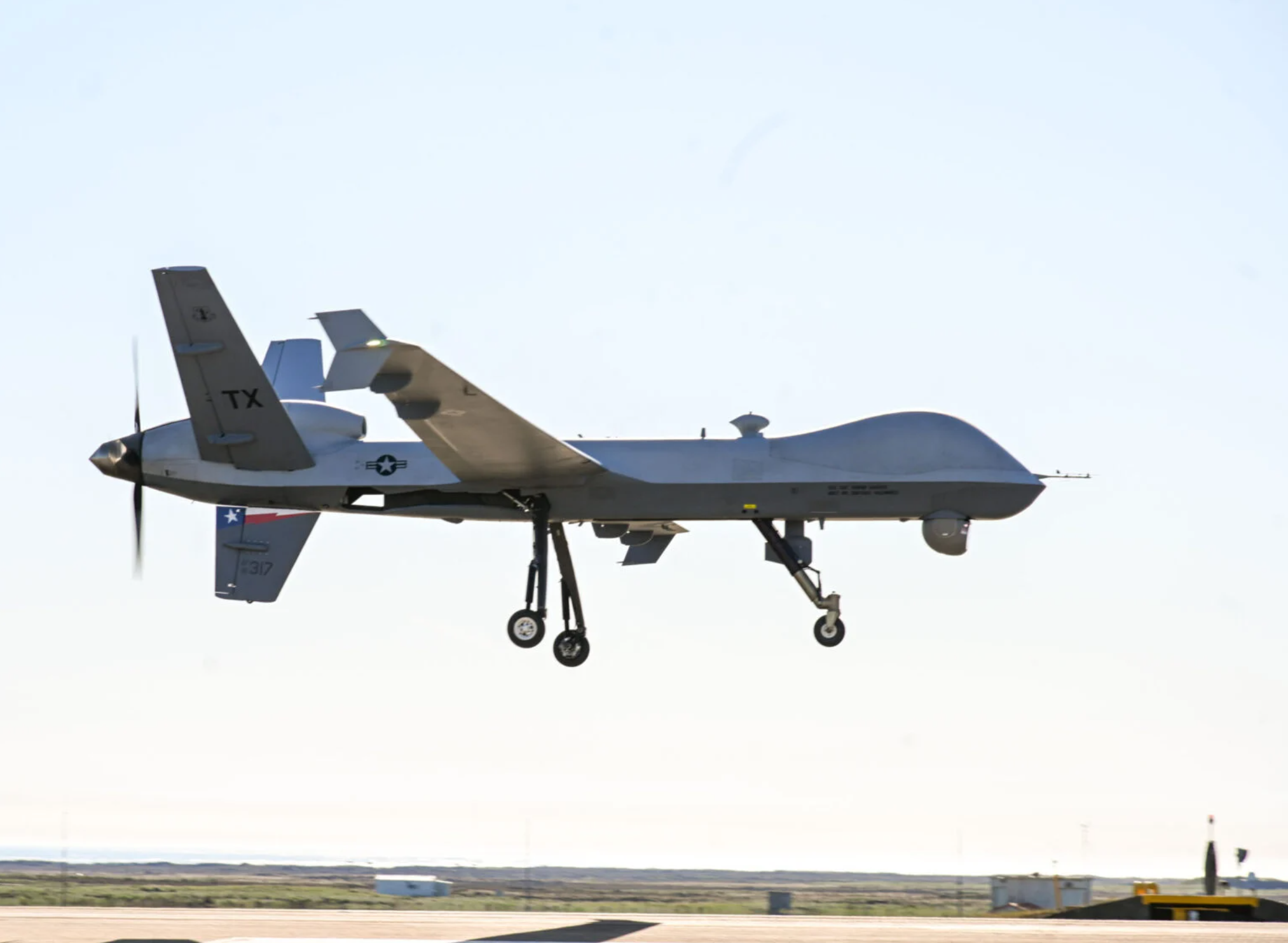 戰術王牌還是戰略硬傷？美軍無人機黃海墜落，中方早有明確警告