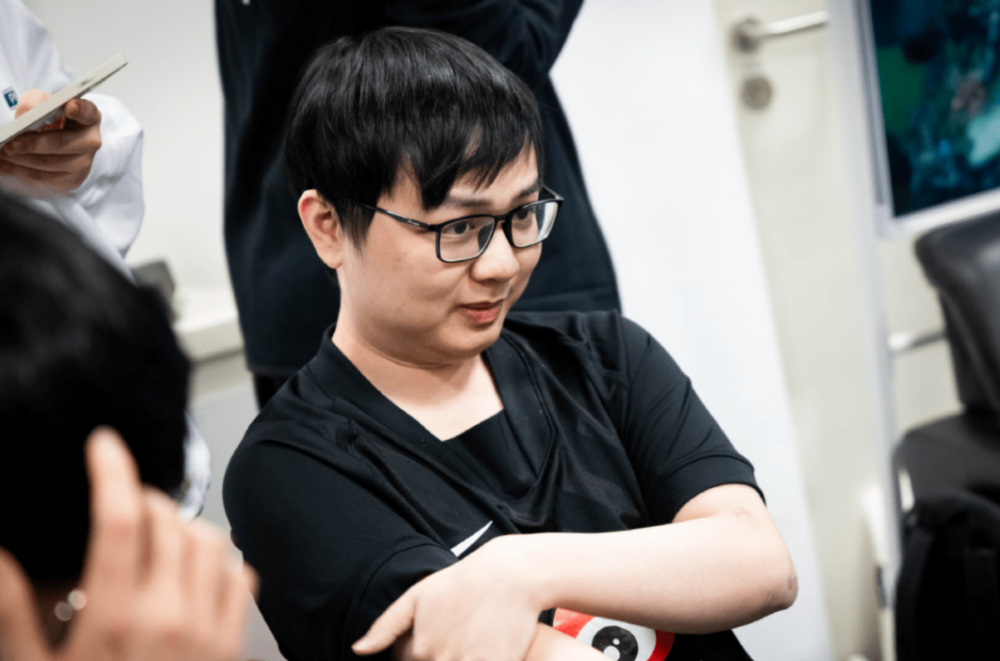 主教练真的在热身?sofm将出任越南国家队主教练_腾讯新闻