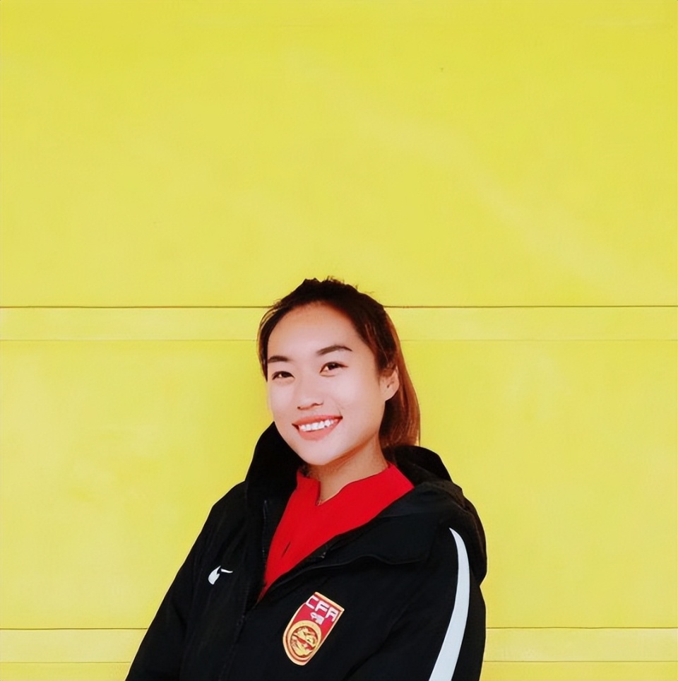 女足锋霸唐佳丽再次留洋无视传闻选择西甲队伍合作渴望开启新篇