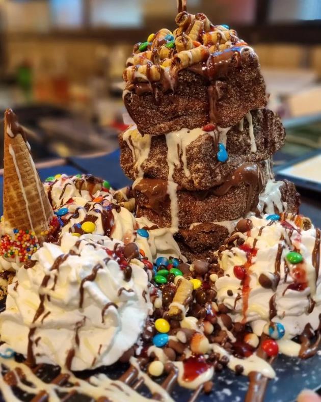 以色列餐厅出了个马桶装巧克力冰激凌,这吃得下去嘛?