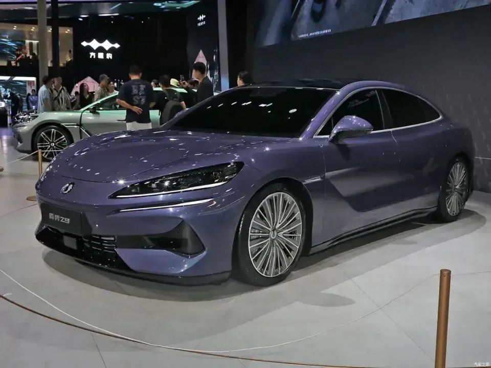 2024年广州车展将亮相的8款重磅新车 个个都是狠角色_腾讯新闻