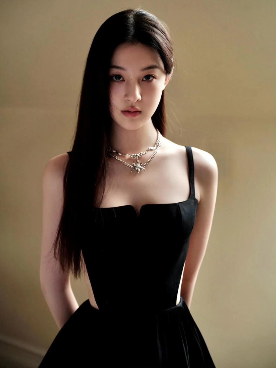 《唐朝诡事录之西行》的曹笑,居然是《庆余年》的小叶轻眉,顾语涵长大