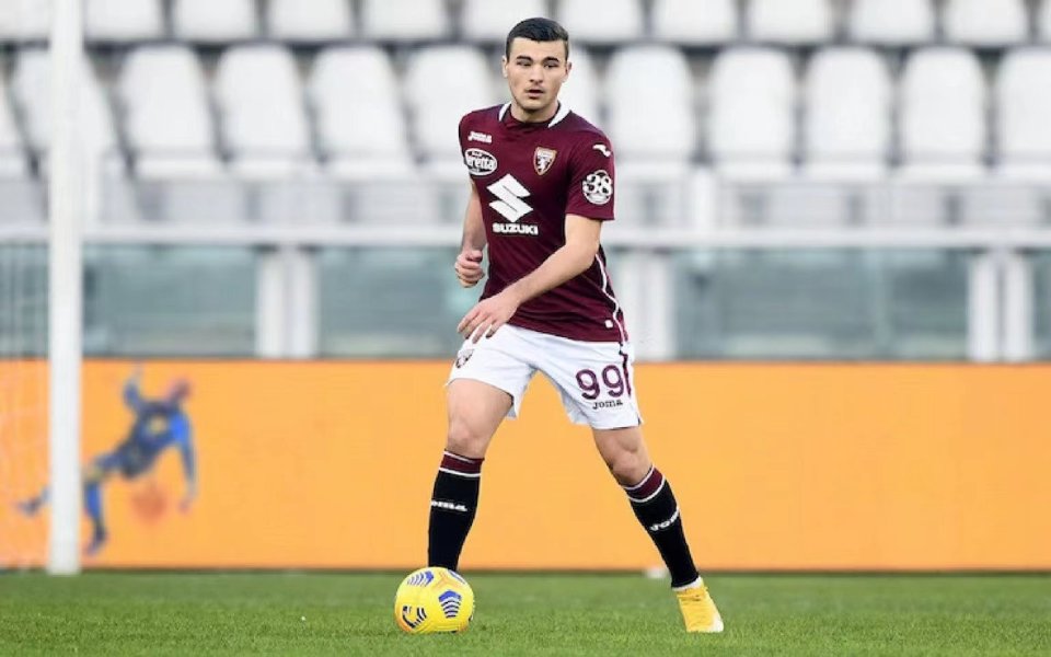 米兰中卫夏窗换血瞄准4大目标卡卢卢西米奇等5人均可能离队