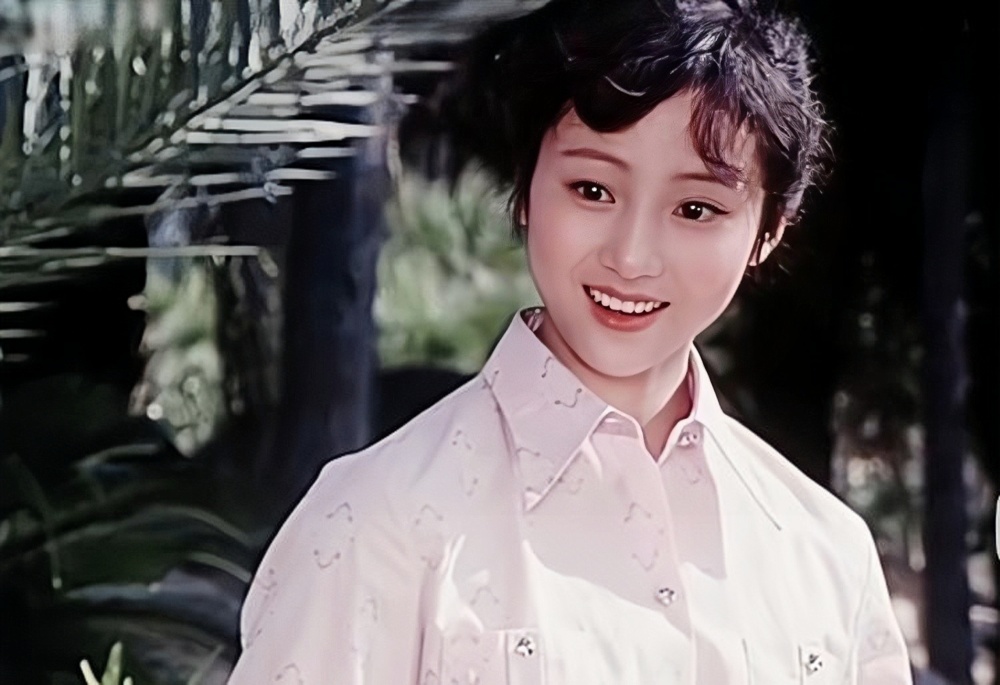 看了董智芝30年前的状态,我发现,80年代"美人骨相"名不虚传