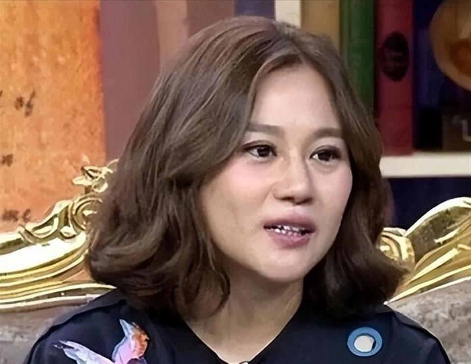 原来她早已离世，女儿败光她的家产，至死没和赵本山和解_腾讯新闻