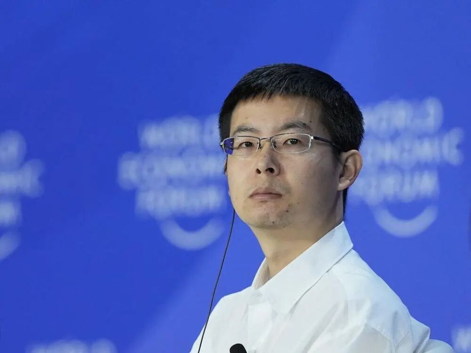 宇树机器人又学了新功夫！帅是真帅，就是怕它打我_腾讯新闻