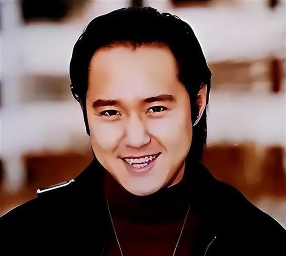 冯雷庆51岁生日住北京大别墅，妻子漂亮是演员，7岁女儿出镜可爱_腾讯新闻