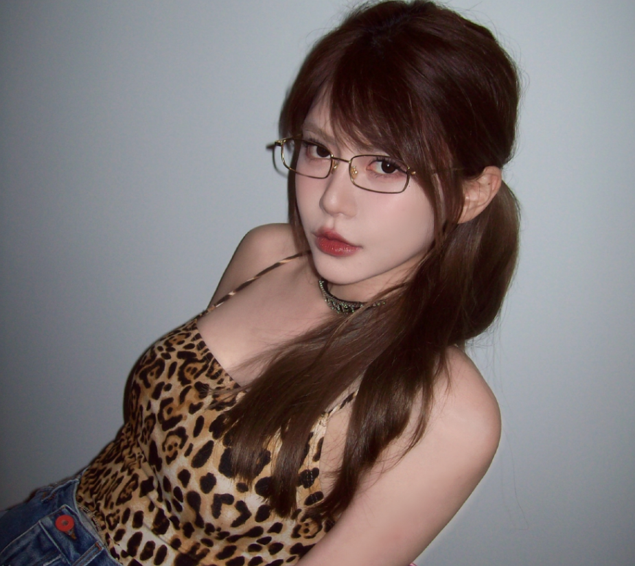 周淑怡发视频自嘲是中专妹心态不够强大被嘲讽到关评论