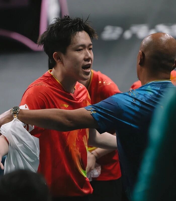 王楚欽發文衝上熱搜第一！不休息繼續干，霸氣表態：沒結束的生涯，沒有任何人有資格，去定義它的結局 - 