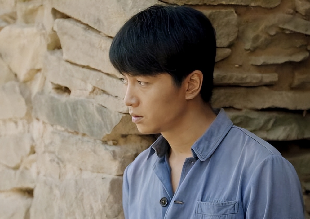 《人生之路》励志农村男青年?高加林两场恋爱都现实,果然很贪心!