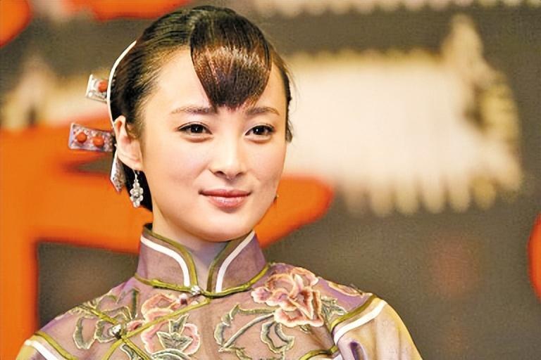 蒋勤勤:17岁出道,事业巅峰期嫁陈建斌,风光背后也有泪水_腾讯新闻