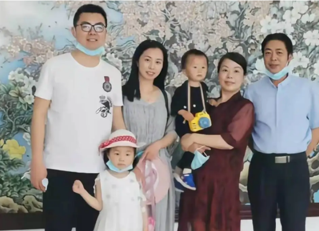许敏姚师兵深情对望,引发东施效颦,郭威遗传父母基因未遗传品行