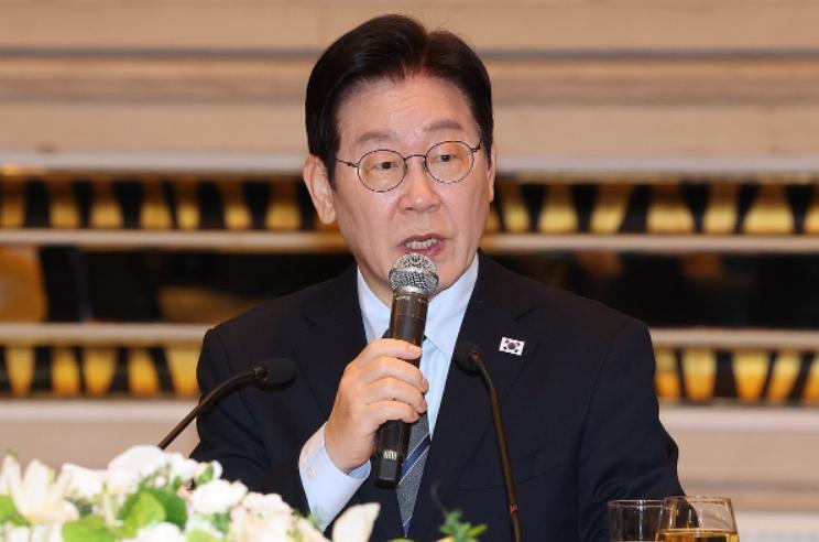 离华前李在明提出四大请求，中方的应对彰显大国格局_腾讯新闻