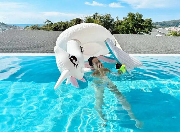 汤洛雯宣布下个月举行婚礼,遭黄心颖内涵大度回应,还祝福昔日闺蜜