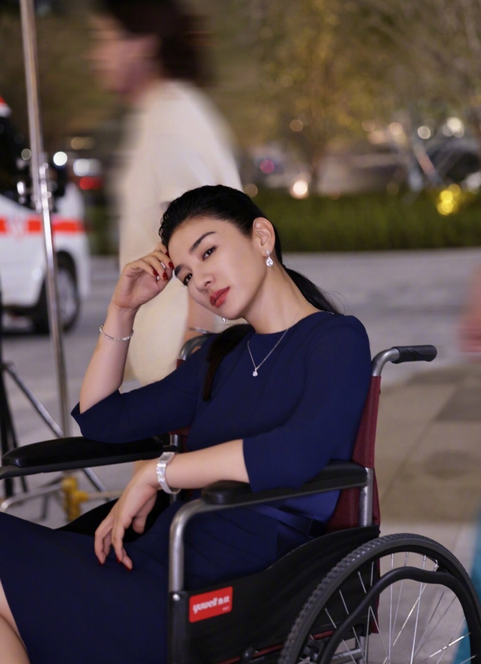 黄奕的"黑化",是内娱最爽的翻身仗