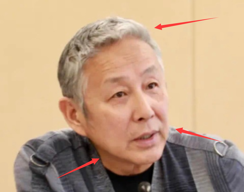 陈道明近照:满头白发,暴瘦健康惹担忧,穿十年前旧衣服生活节俭_腾讯