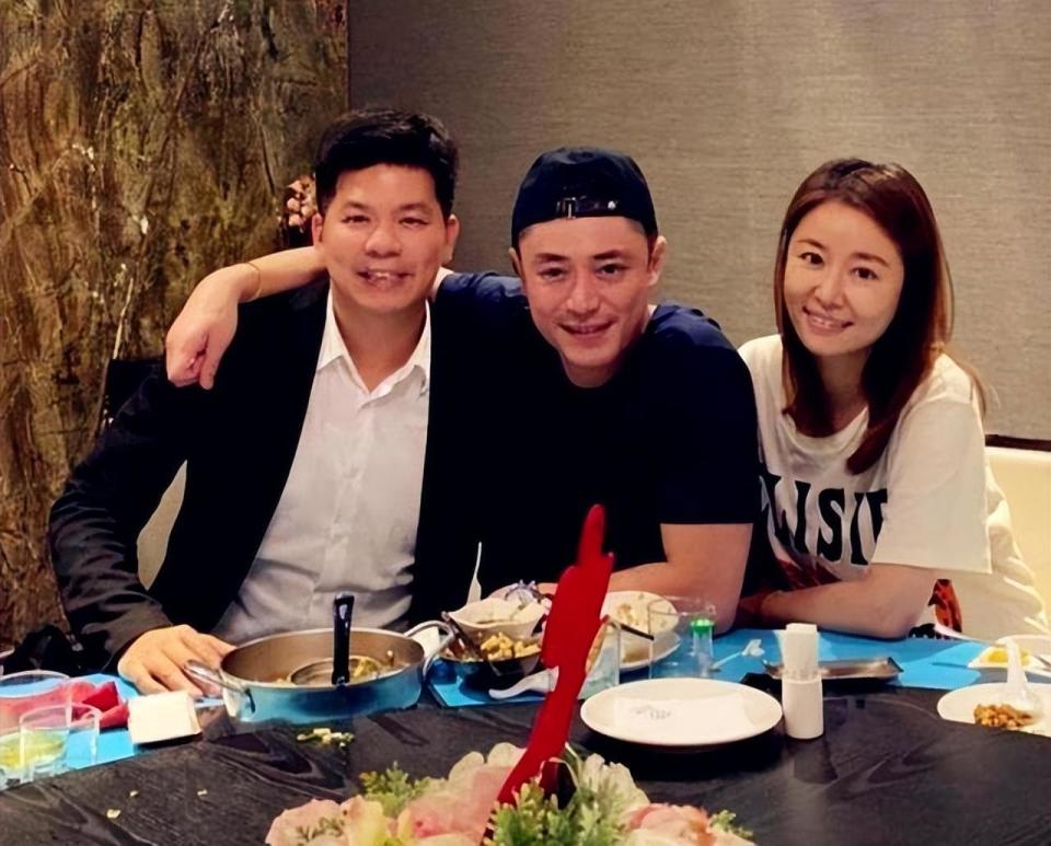 2016年7月,两人隆重举办了婚礼,婚后两个月林心如承认怀孕并于2017年1