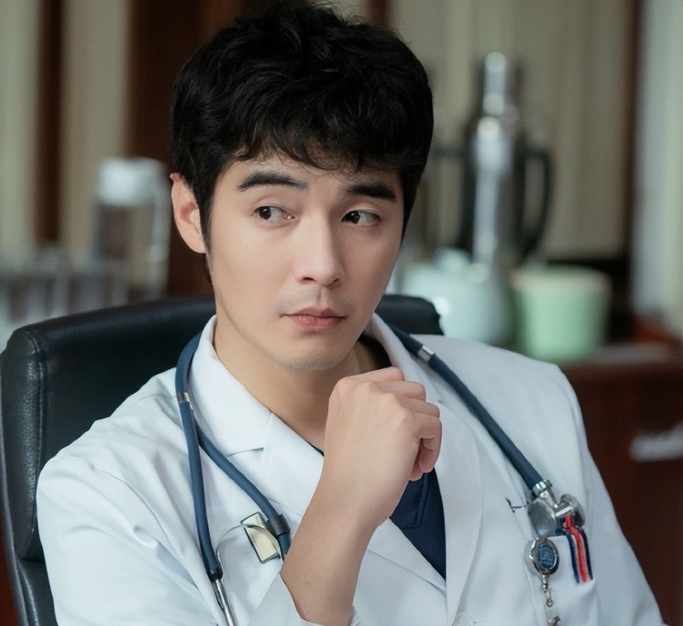 30集《利剑玫瑰》首播将至,两大看点要啥有啥,有公安大剧追了