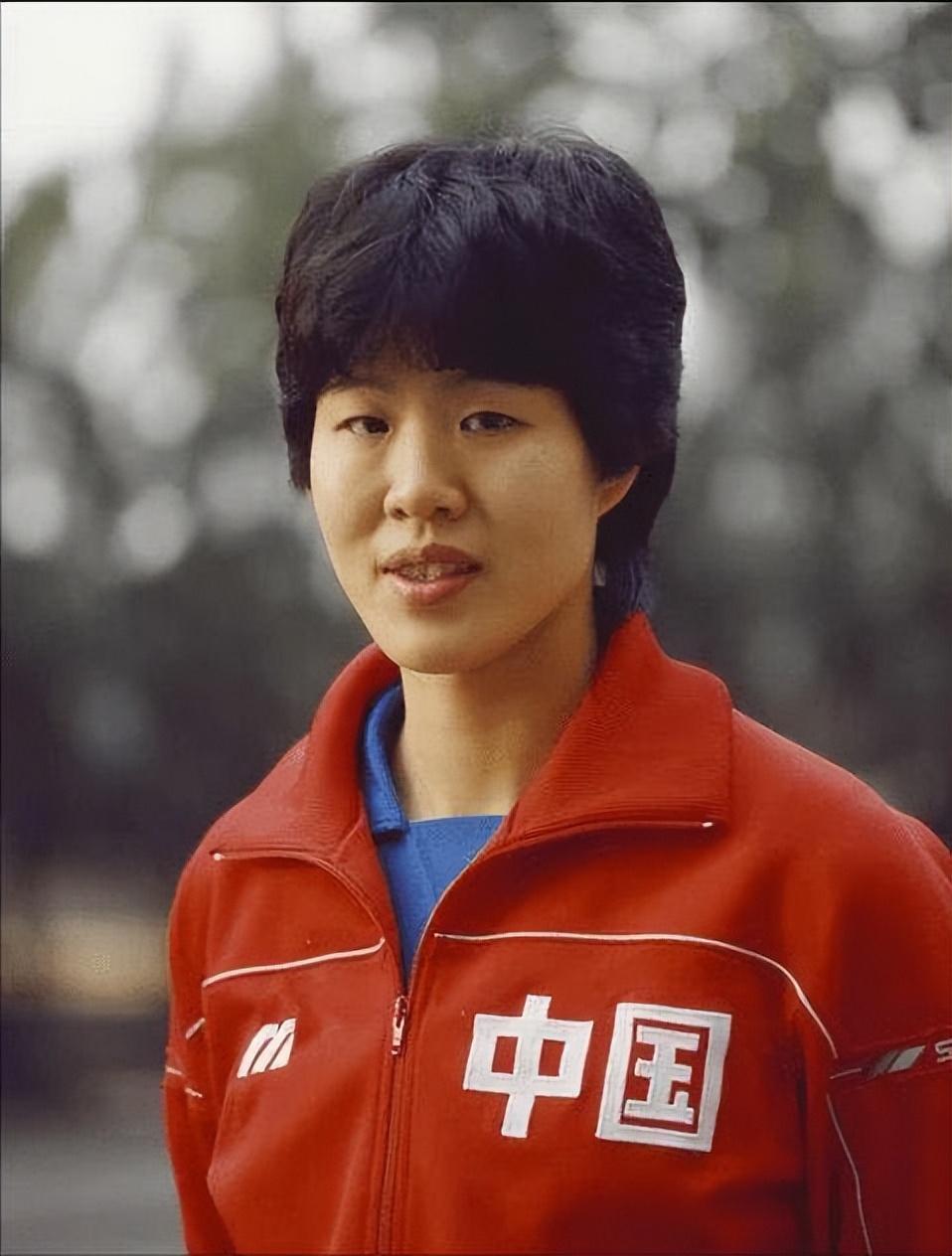 为排球而生的铁榔头郎平,是中国排球史上一位划时代的英雄