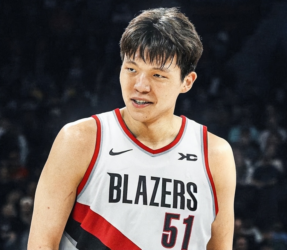 2笔交易达成，火箭官宣签约！掘金强留约基奇替补，杨瀚森太香了