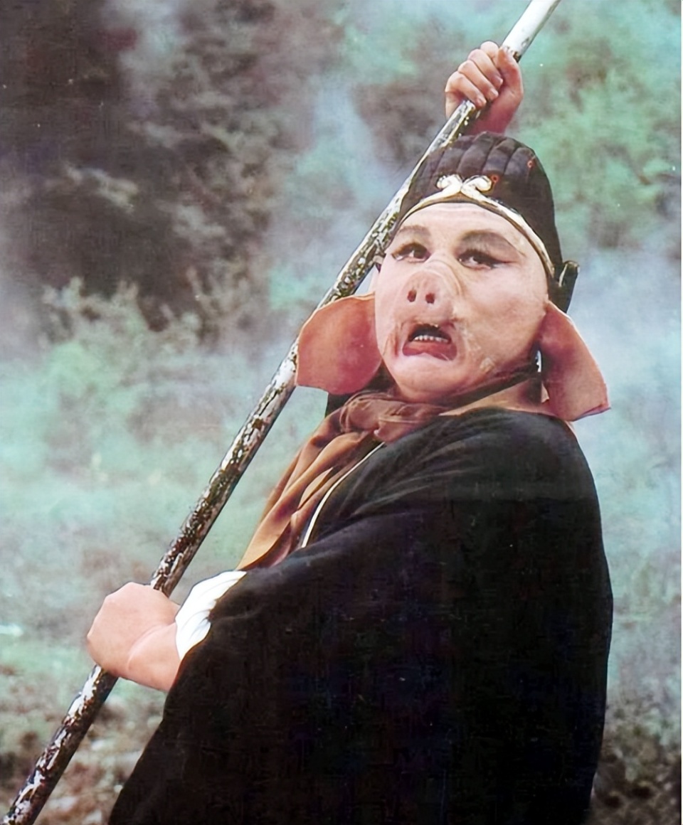 越南球队恶搞《西游记》,意外收获,猪八戒是黑猪还是白猪?