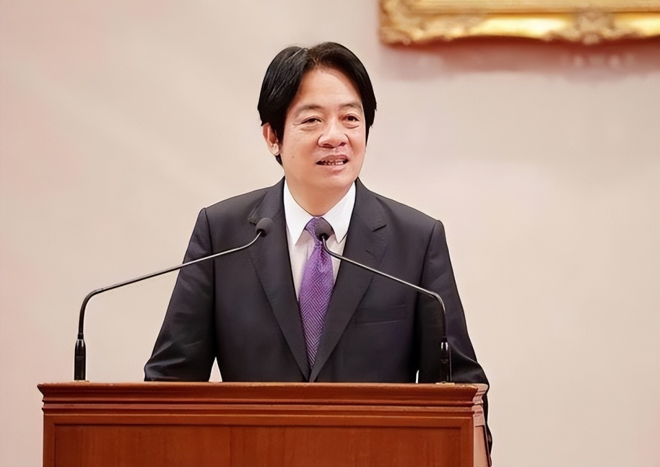 赖清德就职前,解放军18架次军机绕飞台岛_腾讯新闻