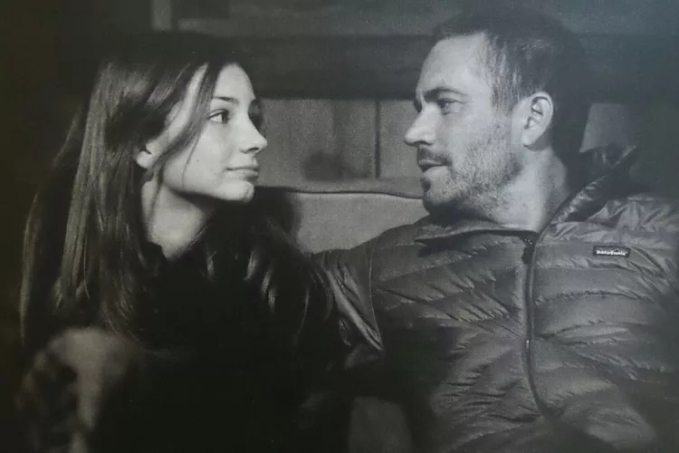 《速度与激情》男主保罗·沃克的独生女梅朵·沃克已正式离婚_腾讯