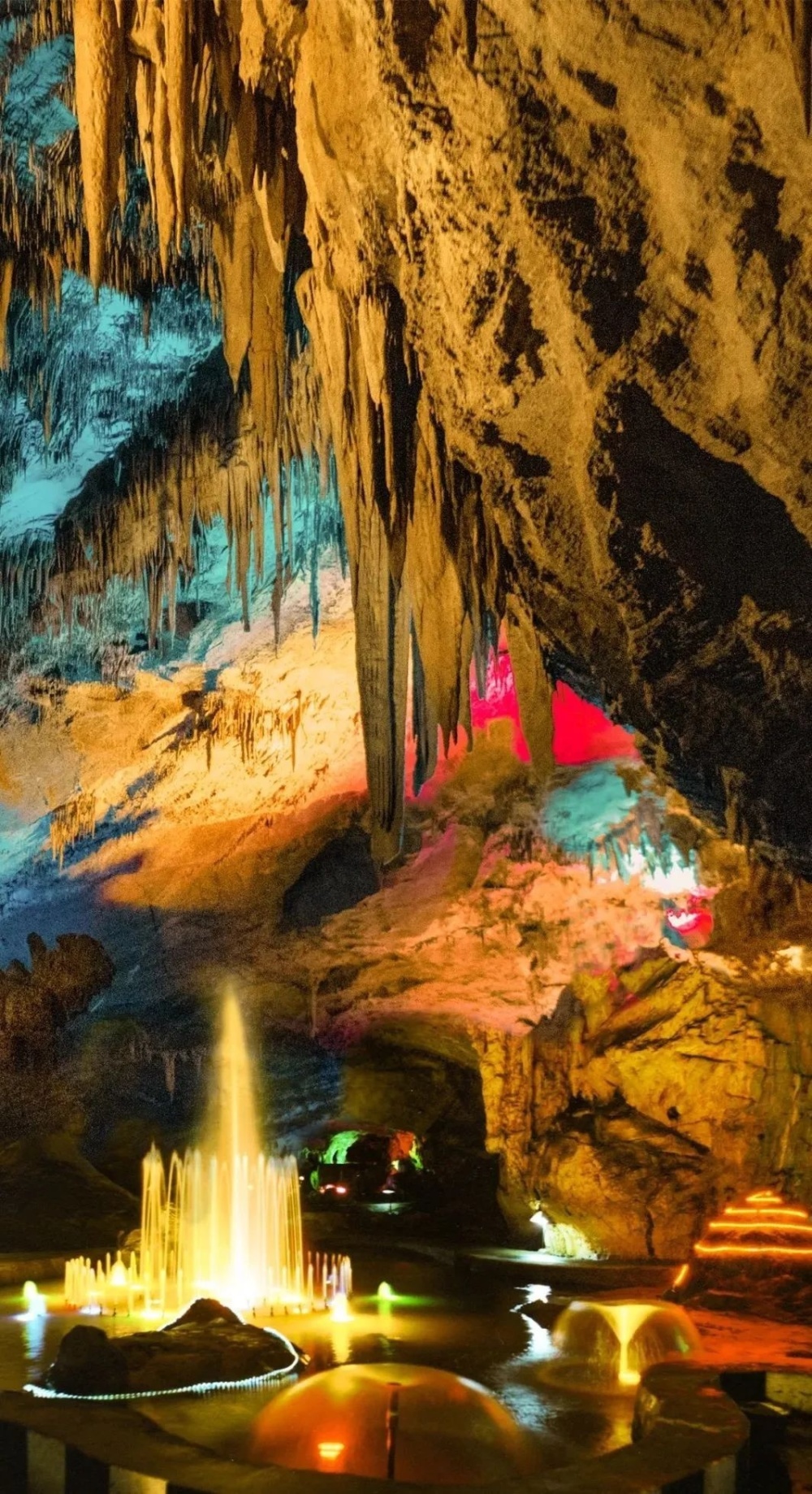 活动时间:即日起至2023年6月30日活动地点:赤壁玄素洞景区活动内容:1.