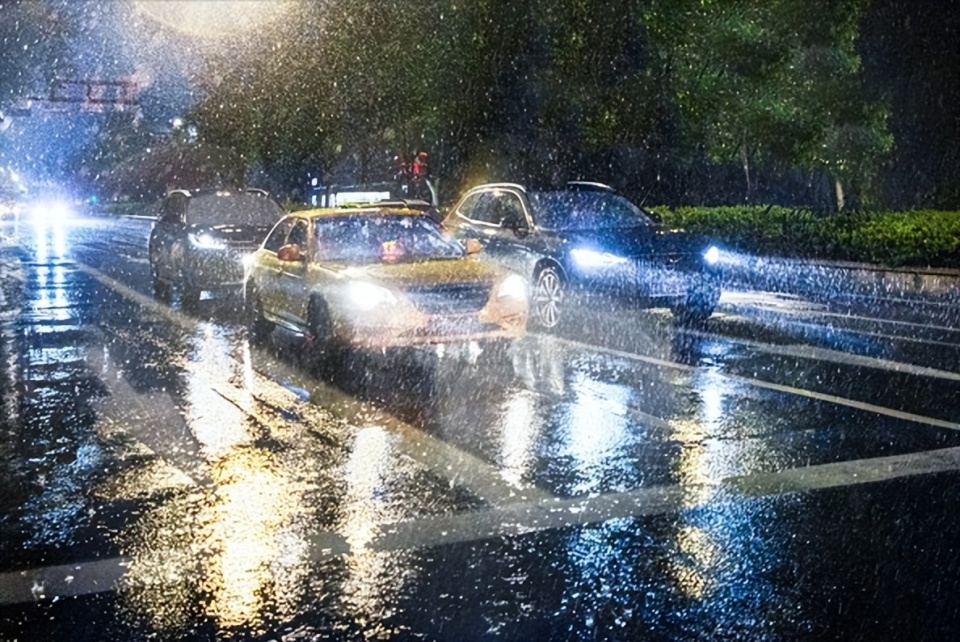 有关下雨的图片图片