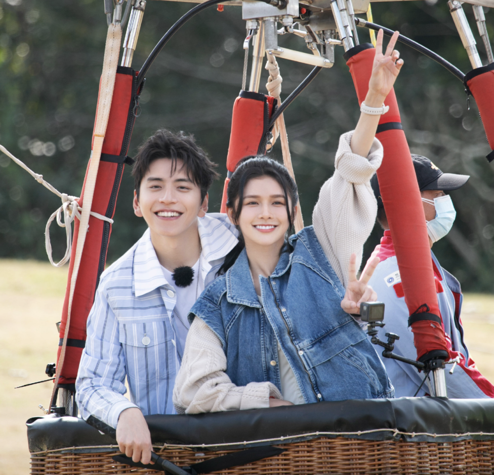 王大陆蔡卓宜疑似分手!两人取关账号删除合影,女方发文情绪低落