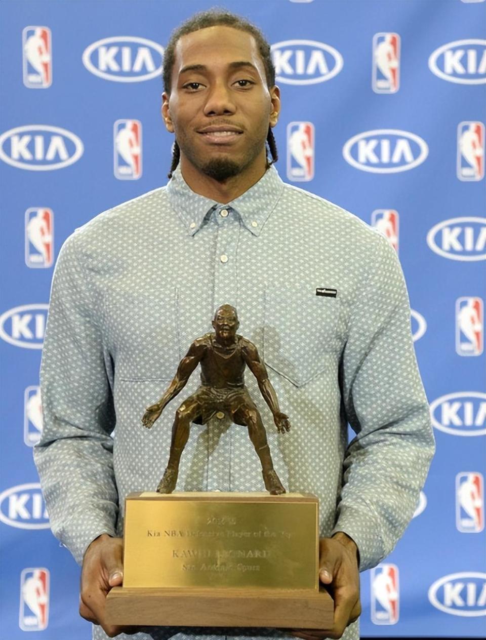 2次拿到最佳防守球员有多难?nba仅10人做到,大梦,小卡攻防一体