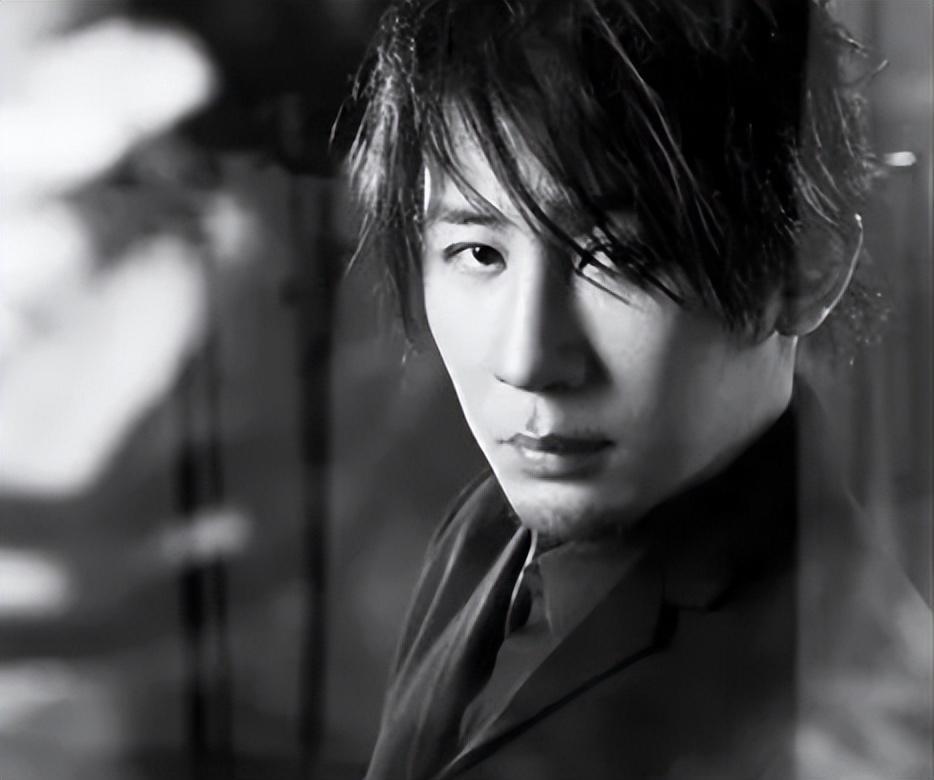 "五登春晚"到"销声匿迹",魔术师刘谦,为啥突然不"红"了?_腾讯新闻