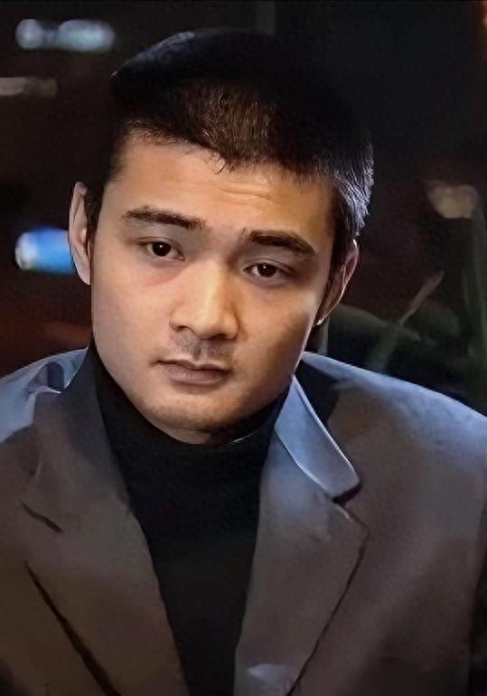 演员黄翀去世真相被曝光！死因是中度胰腺炎，最后露脸照晒出令人心疼_腾讯新闻