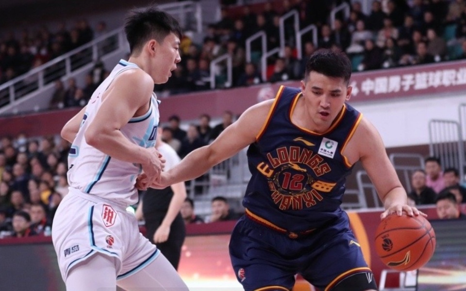 山西男篮力克青岛,葛昭宝24 6张宁16 5 4,杨瀚森空砍19 21-腾讯新闻