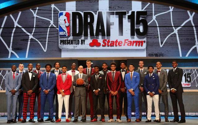 然而,在选秀专家吉沃尼看来,火箭队应该考虑摘下一位来自