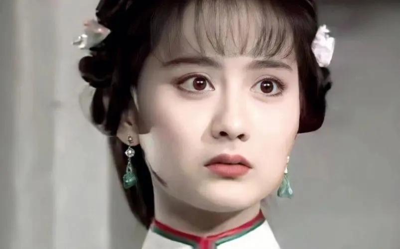 都说琼瑶挑美女的眼光最毒,但比她更毒的是周星驰,张柏芝太耐老