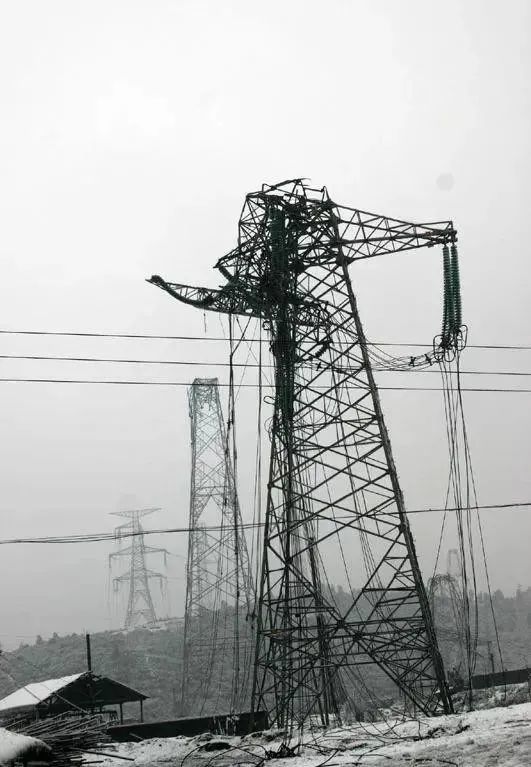 导致已经完全实现电气化运营的南北走向的大动脉京广线南段彻底瘫痪