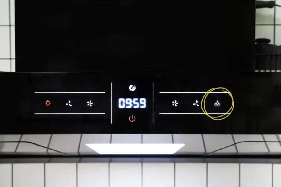 641