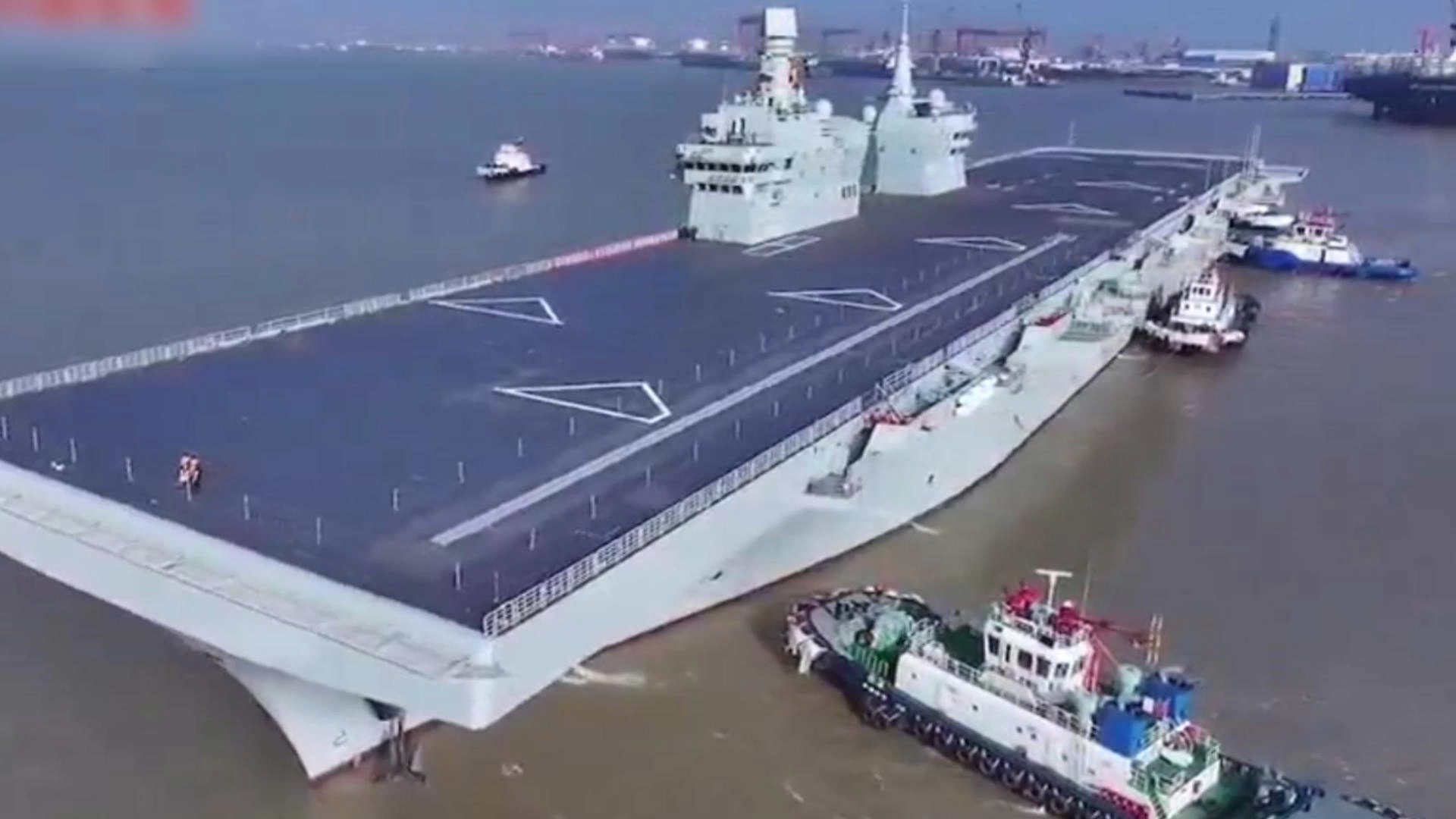 中国海军076舰首次海试，全景展示电磁弹射甲板，双舰岛太霸气_腾讯新闻