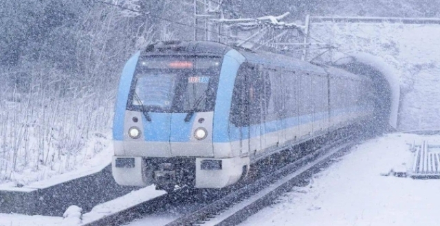 ���ҷ��ּ��־���ί����ǿ�Ե������׽��������·�ε��Ų�