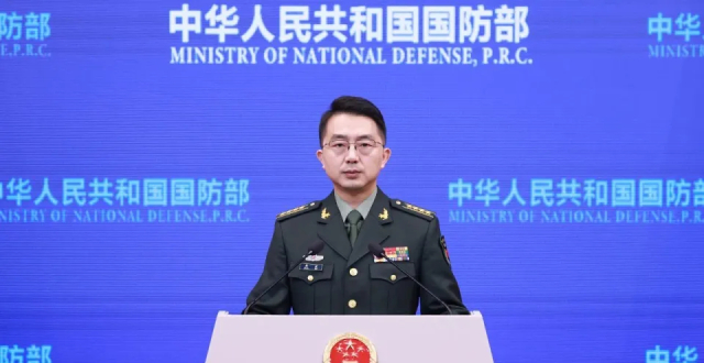 国防部新闻发言人蒋斌就菲律宾国防部炒作仙宾礁水炮事件答记者问缩略图