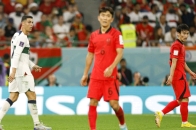 韩国的体育精神在哪里？韩国男足靠犯规拿下比赛引争议_腾讯新闻