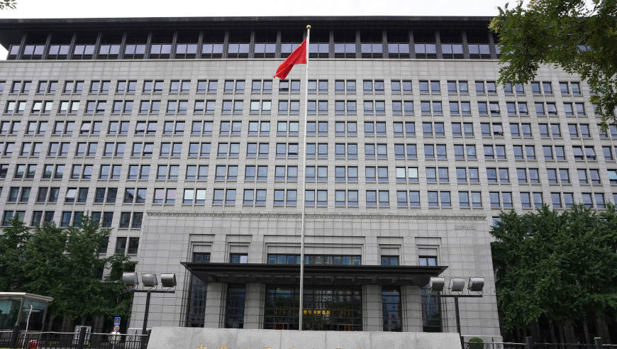 国内联播快讯:央行新增再贷款额度1000亿元支持防汛救灾及灾后重建